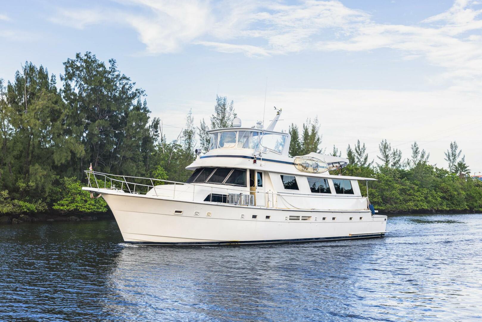 JUNKANOO 70ft Hatteras Yacht For Sale