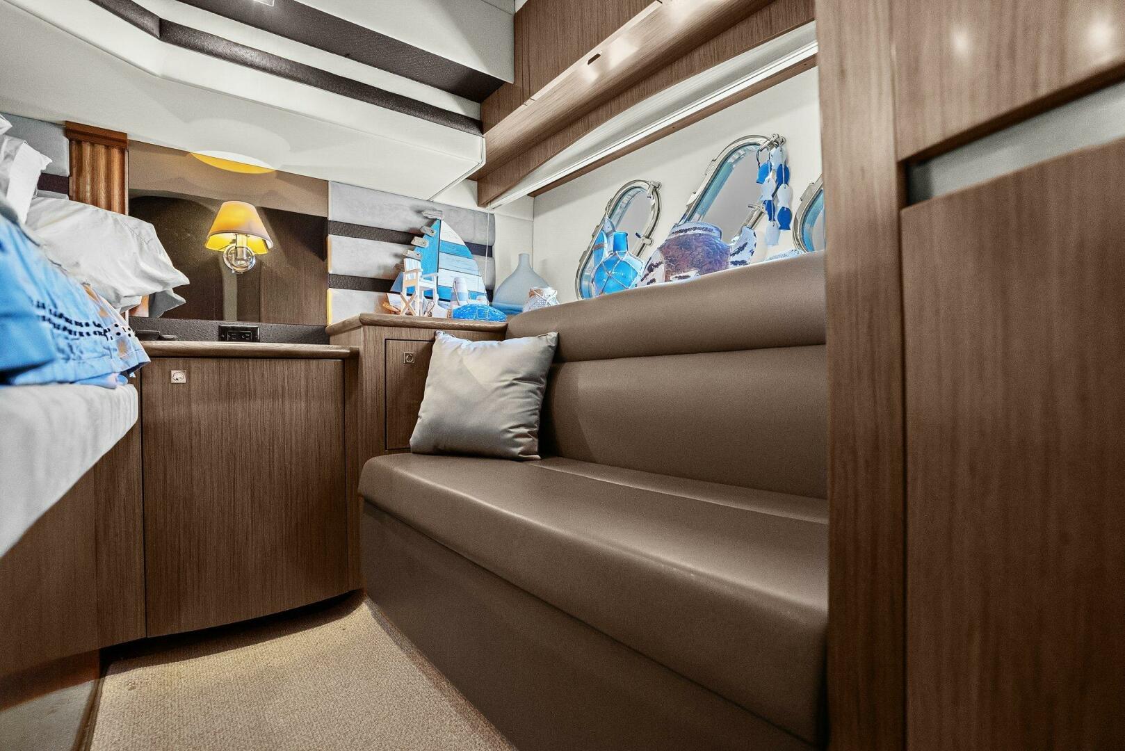 Shoes Knot Allowed 54ft Cruisers Yachts Yacht For Sale