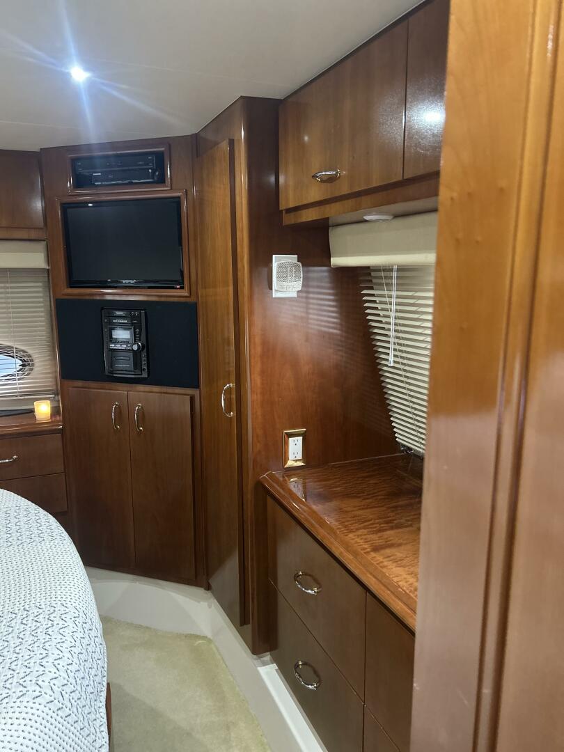 46ft Carver Yacht For Sale