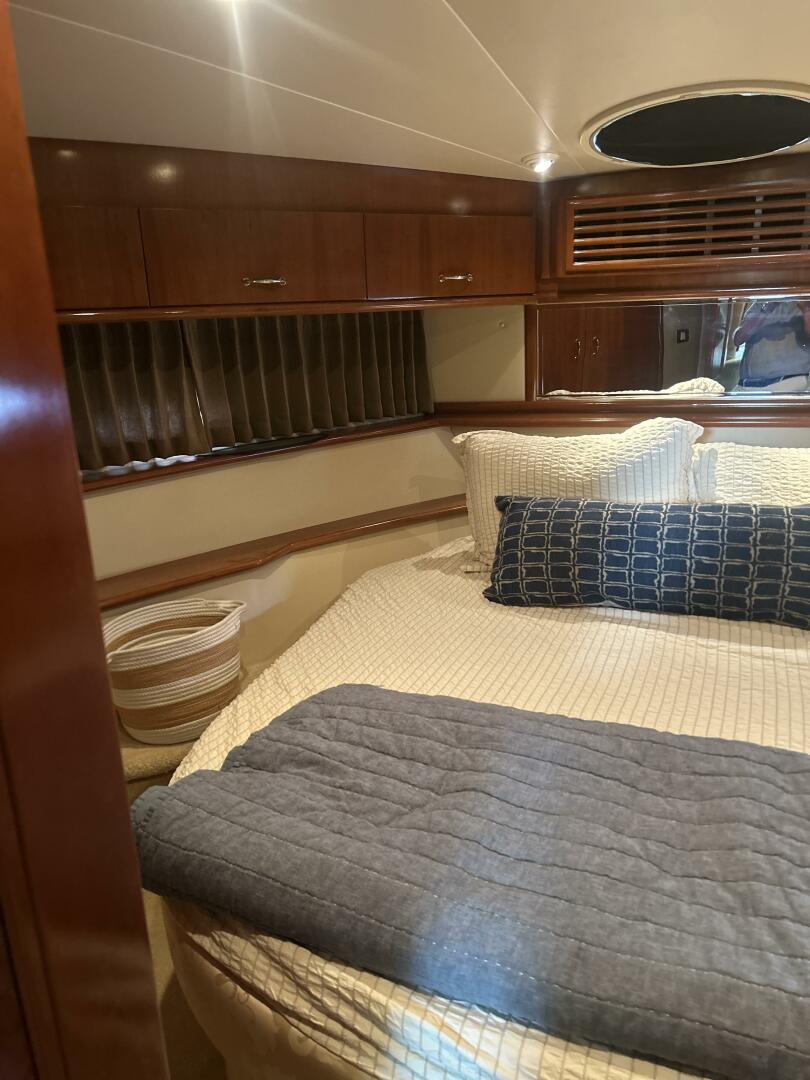 46ft Carver Yacht For Sale