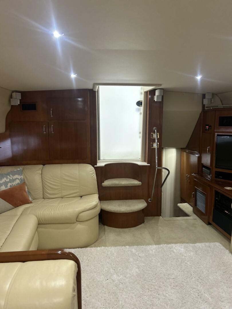 46ft Carver Yacht For Sale