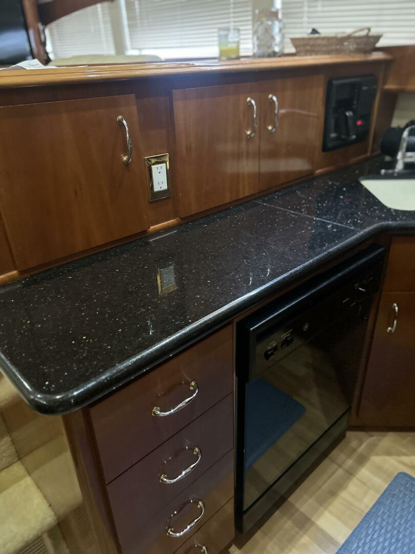 46ft Carver Yacht For Sale