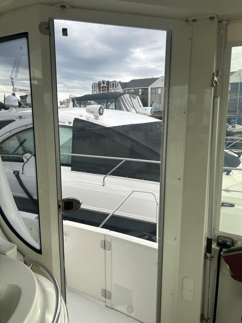 46ft Carver Yacht For Sale