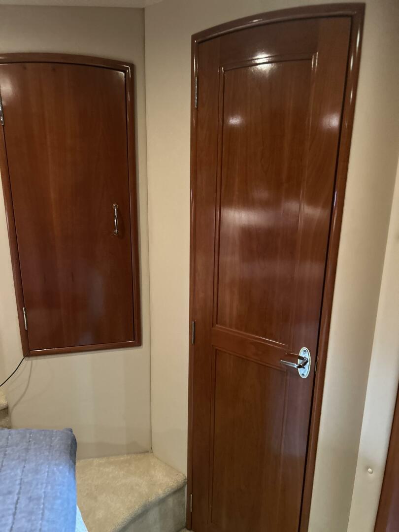 46ft Carver Yacht For Sale