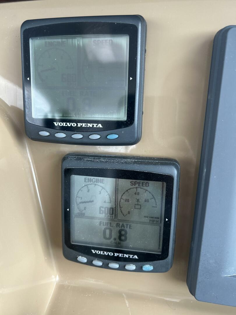 46ft Carver Yacht For Sale