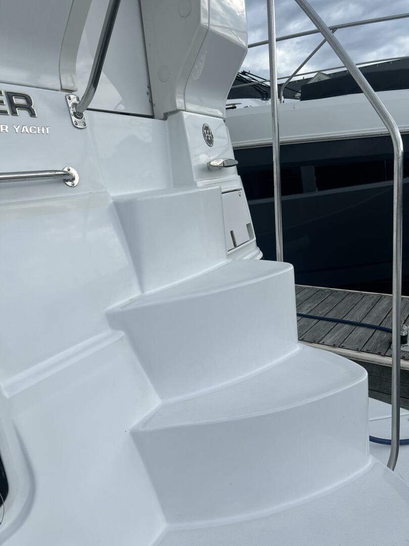 46ft Carver Yacht For Sale