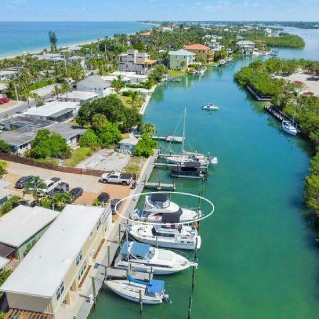 At Last 34ft Meridian Yacht For Sale