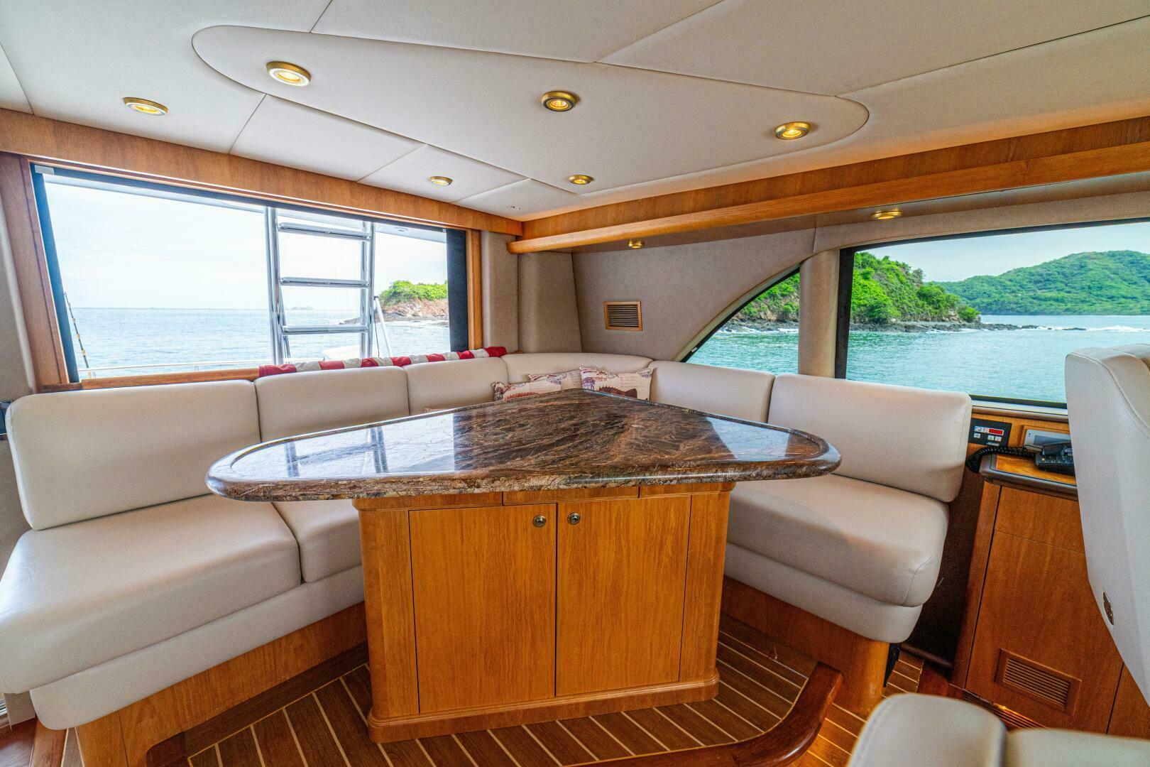 PRIMETIME 98ft Queenship Yacht For Sale