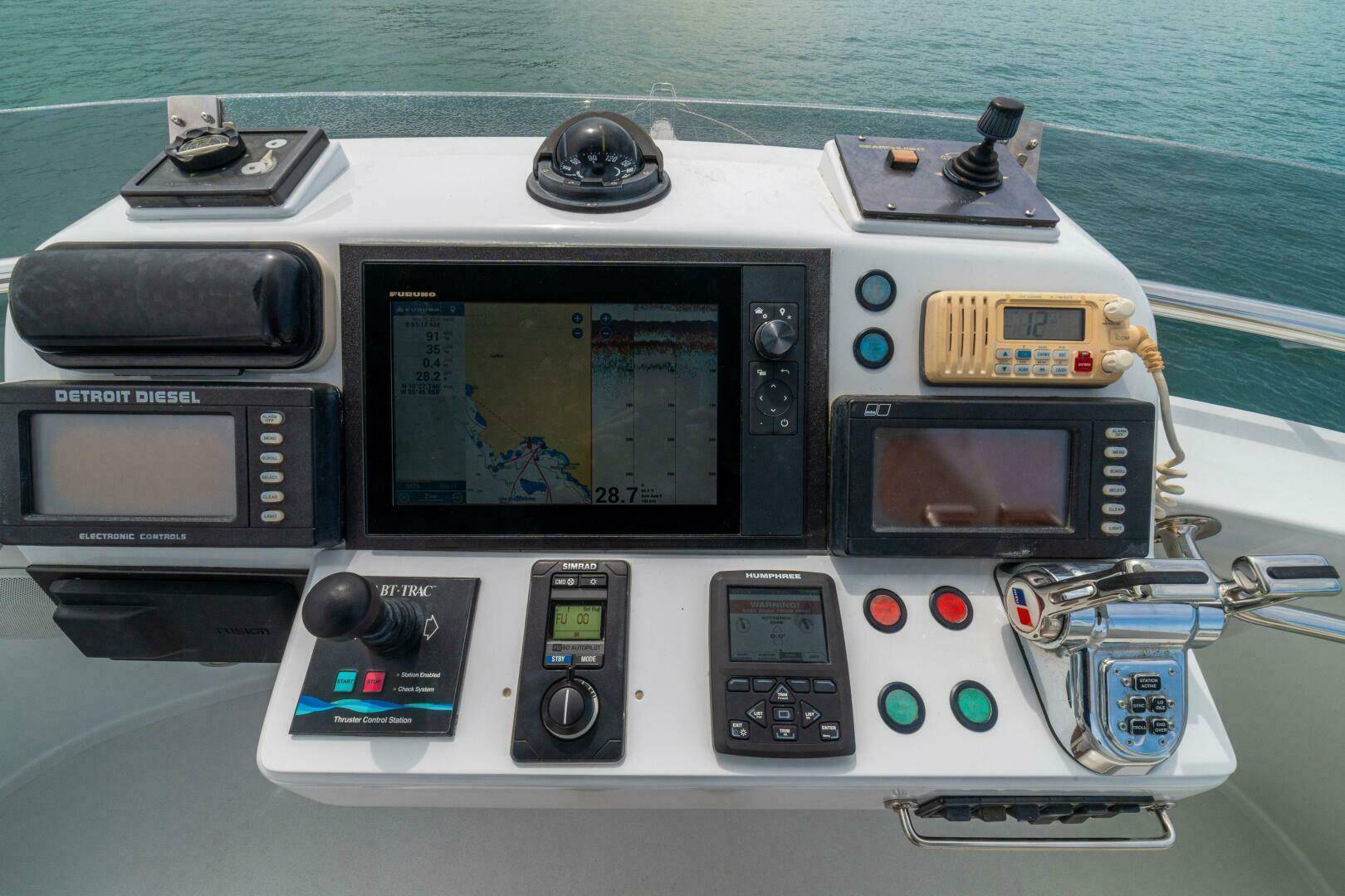 PRIMETIME 98ft Queenship Yacht For Sale
