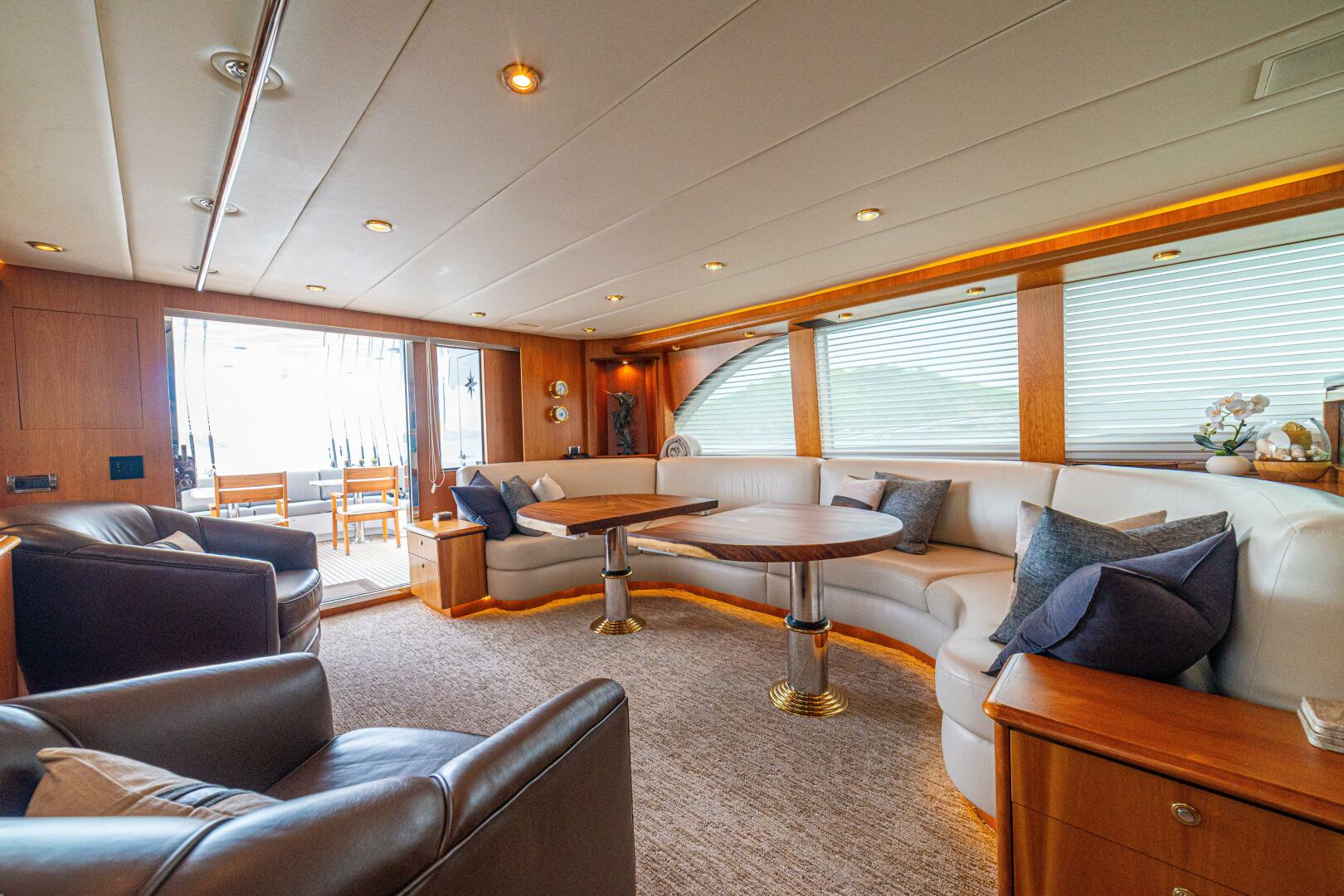 PRIMETIME 98ft Queenship Yacht For Sale