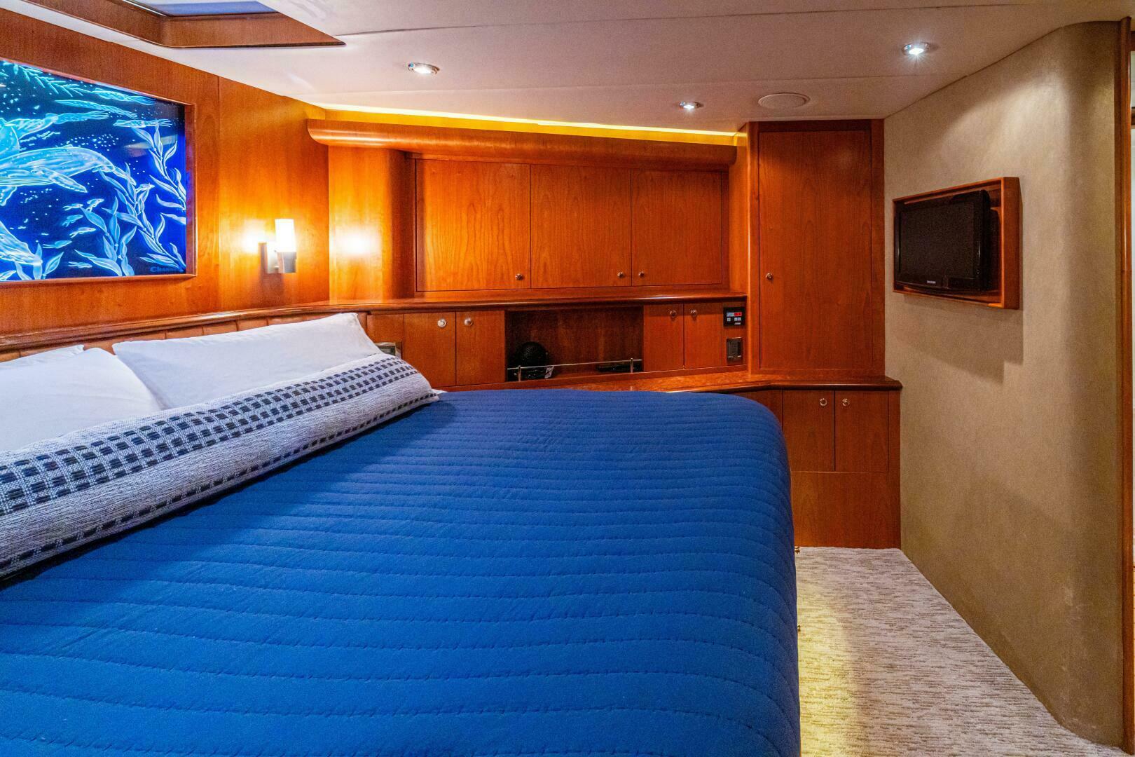 PRIMETIME 98ft Queenship Yacht For Sale