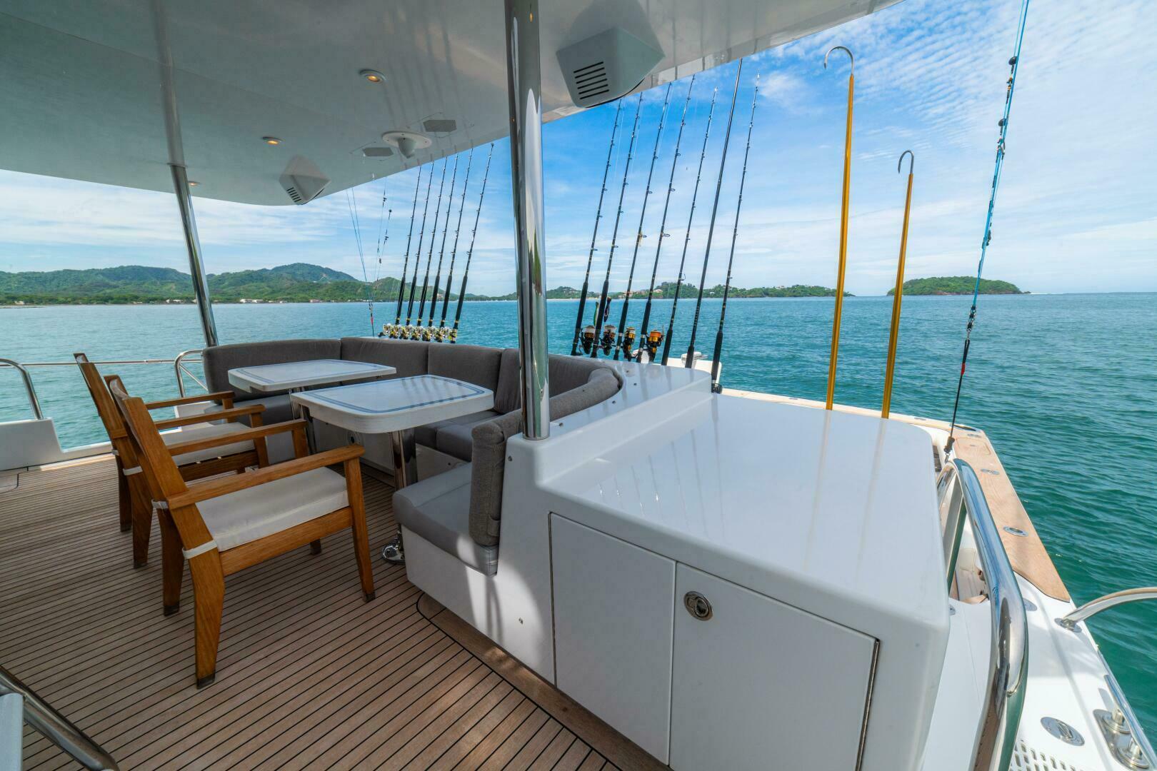 PRIMETIME 98ft Queenship Yacht For Sale