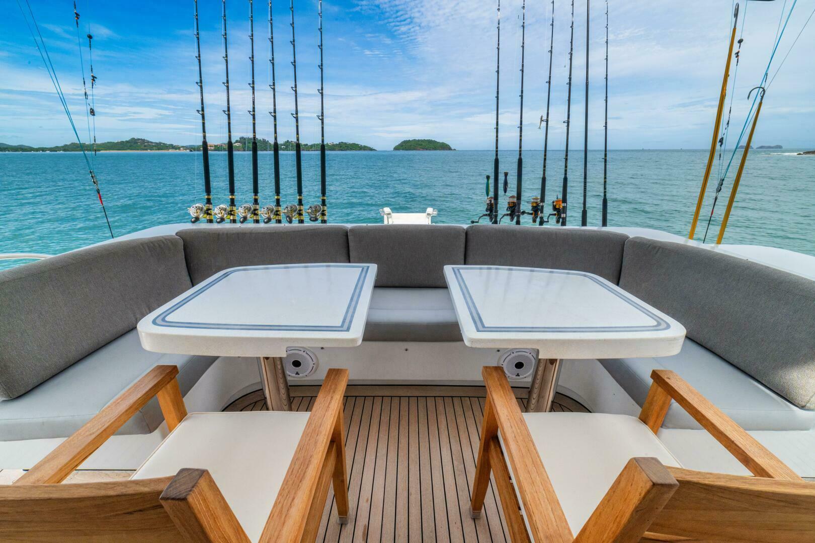 PRIMETIME 98ft Queenship Yacht For Sale