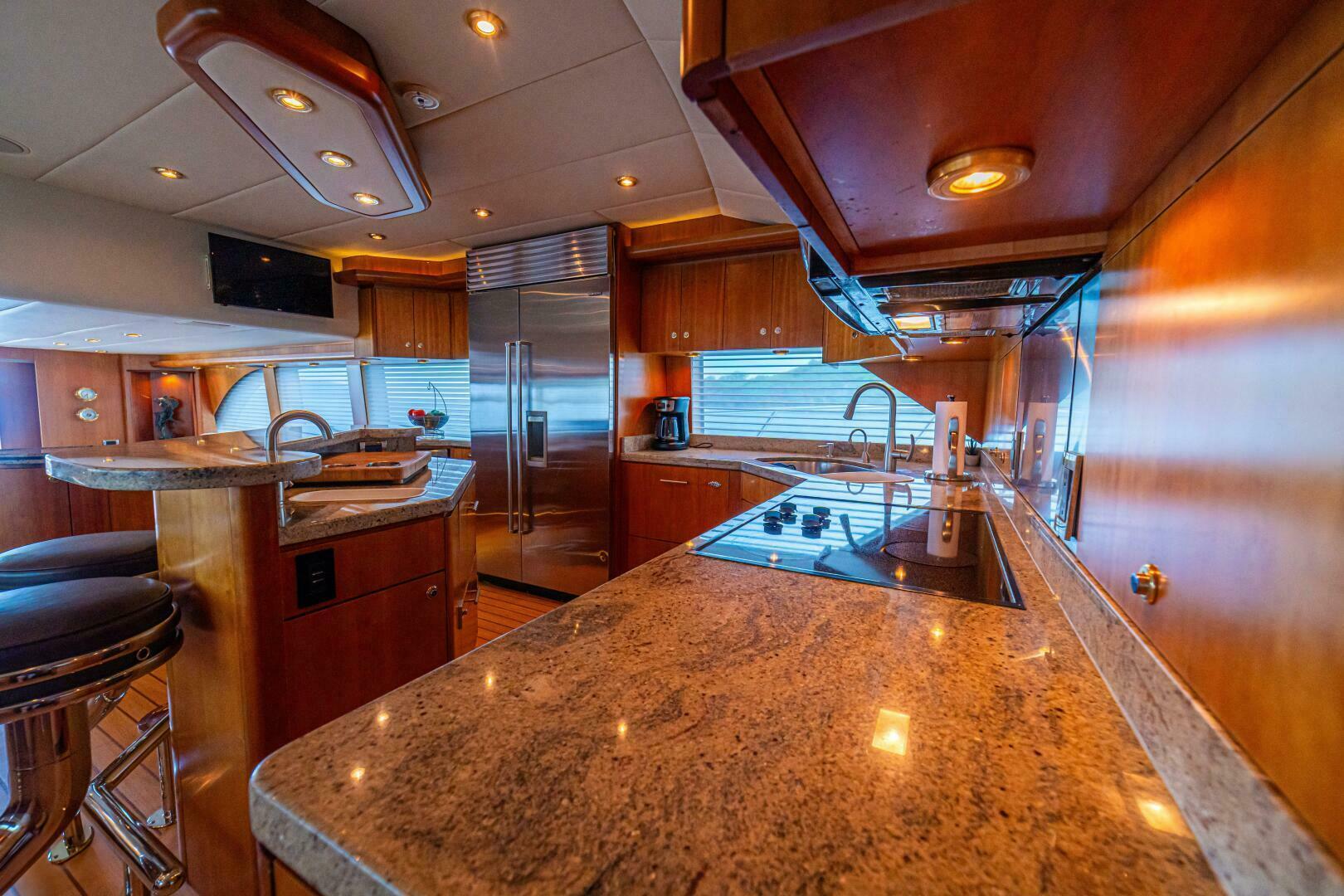 PRIMETIME 98ft Queenship Yacht For Sale