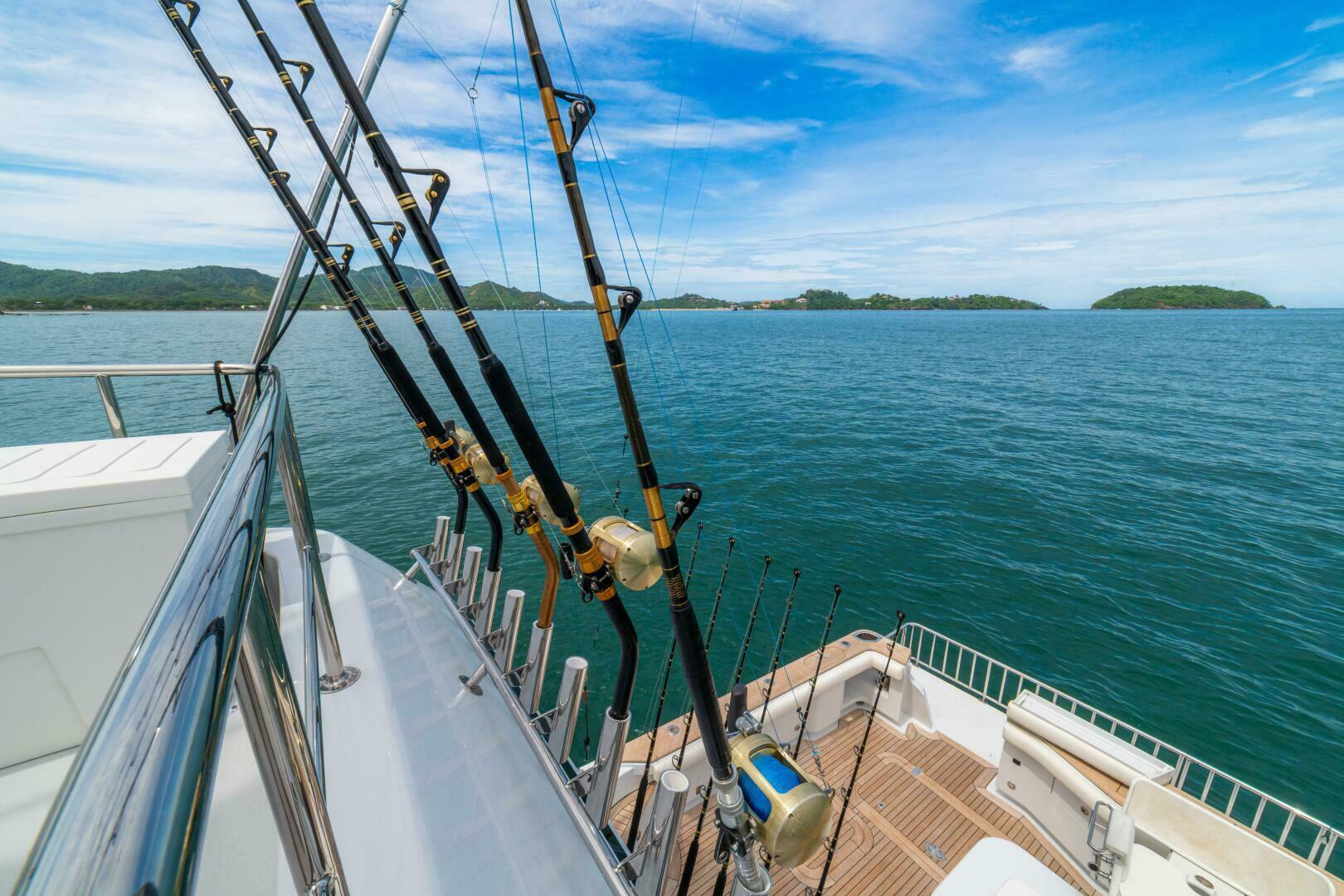 PRIMETIME 98ft Queenship Yacht For Sale