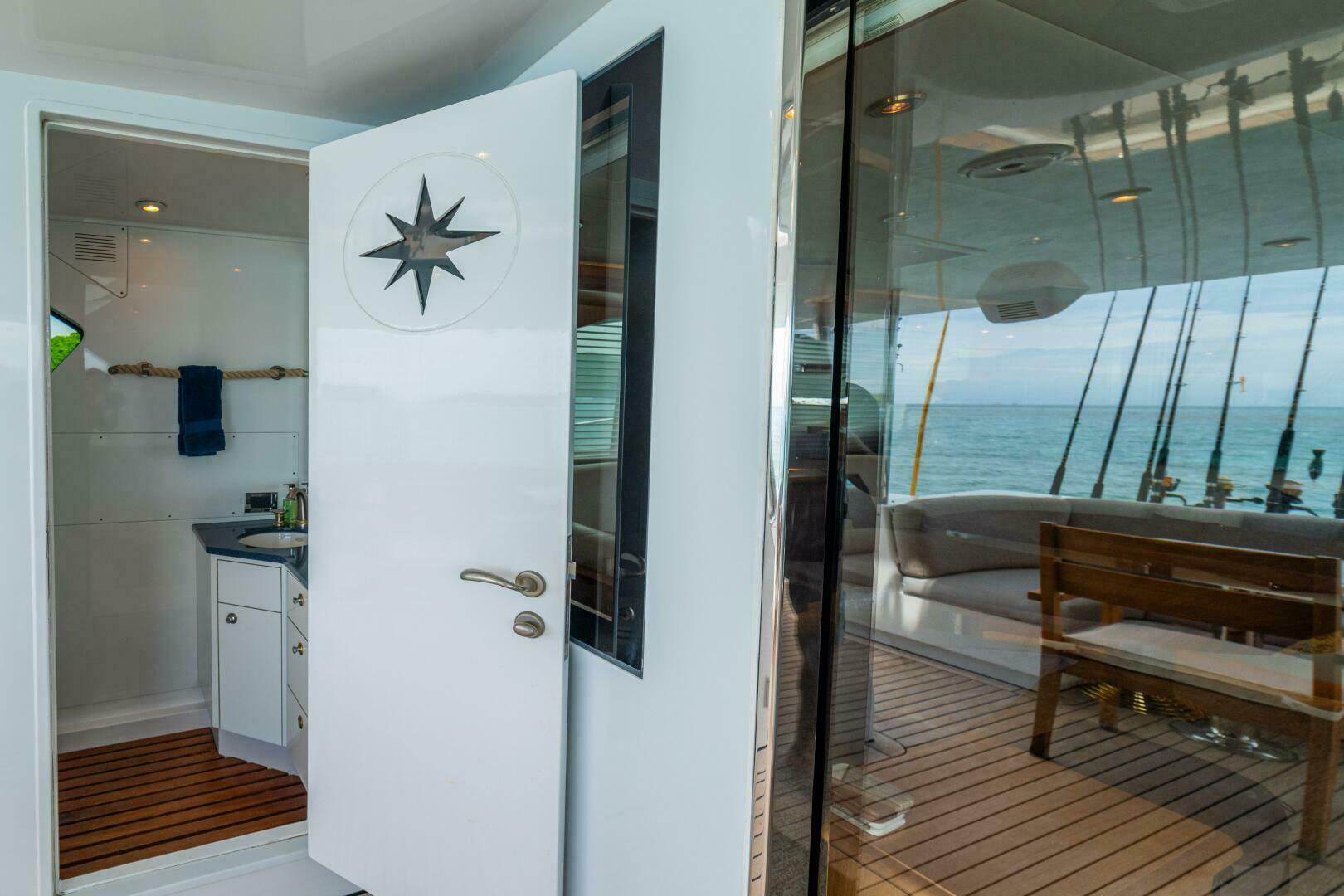 PRIMETIME 98ft Queenship Yacht For Sale