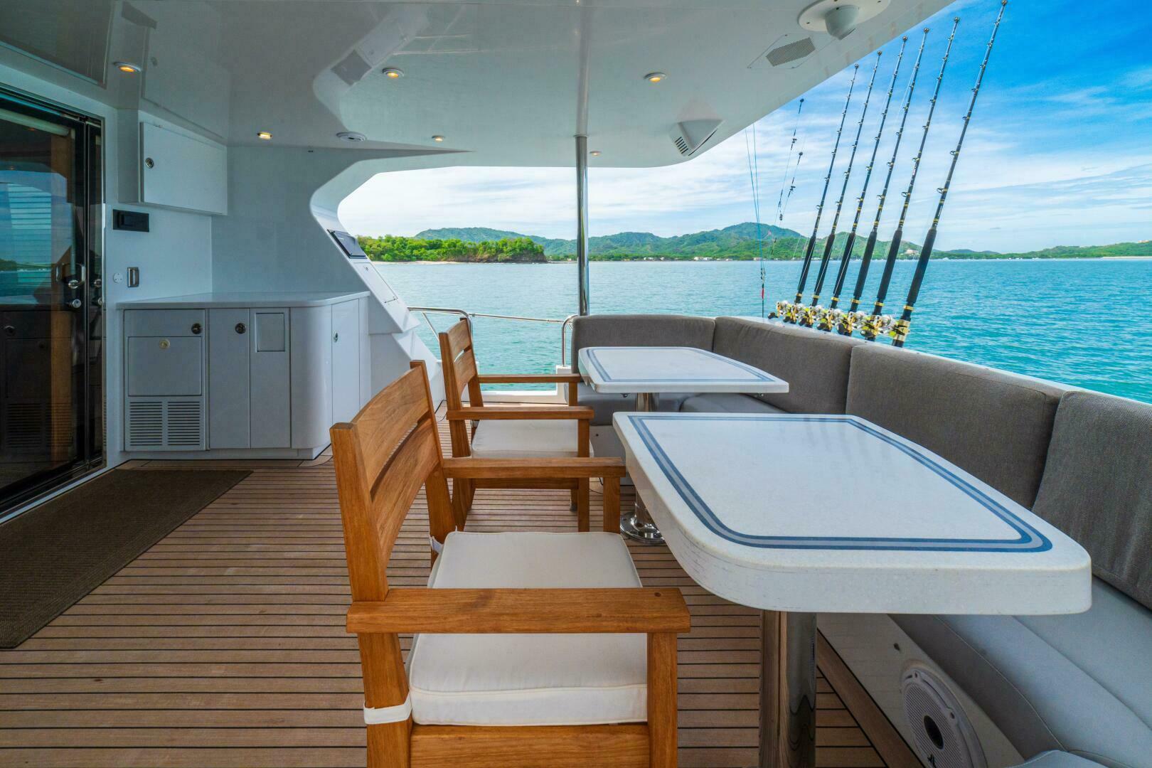 PRIMETIME 98ft Queenship Yacht For Sale