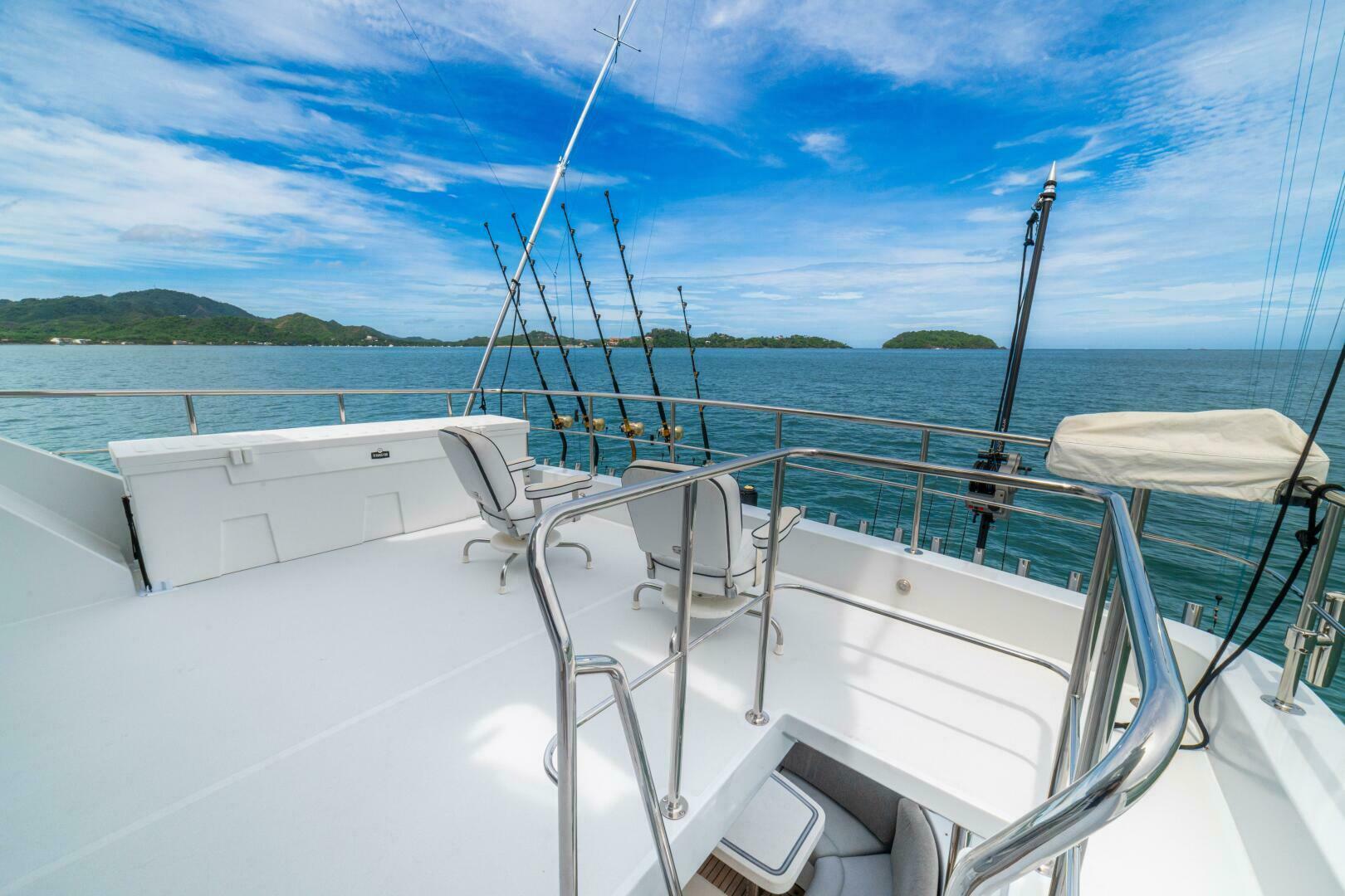 PRIMETIME 98ft Queenship Yacht For Sale