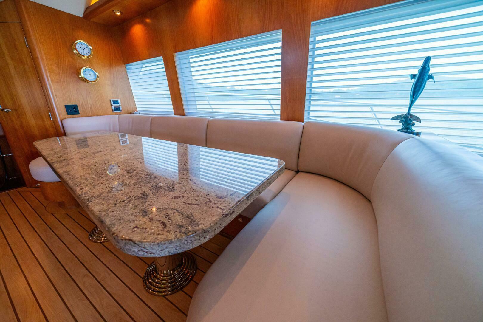 PRIMETIME 98ft Queenship Yacht For Sale