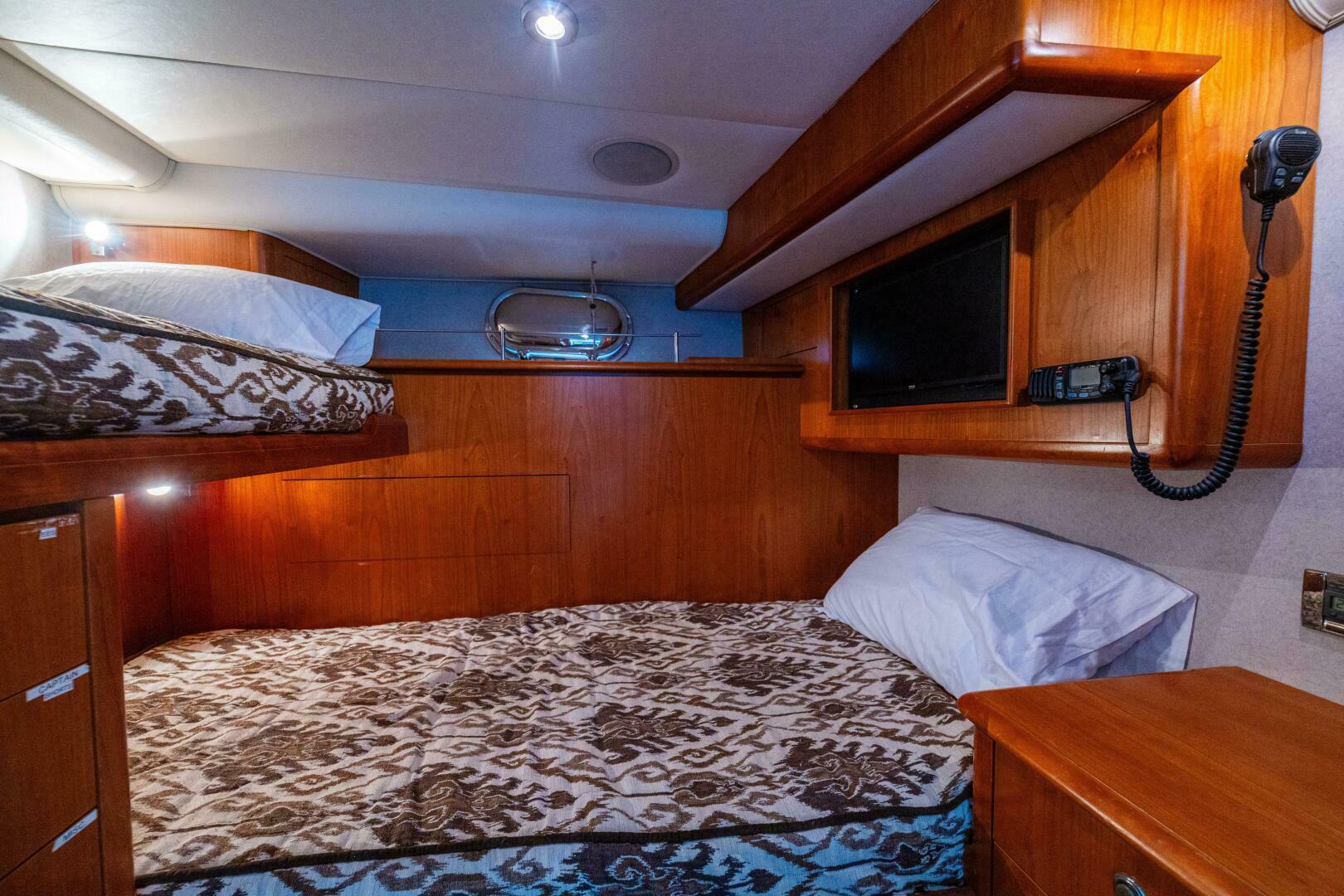 PRIMETIME 98ft Queenship Yacht For Sale