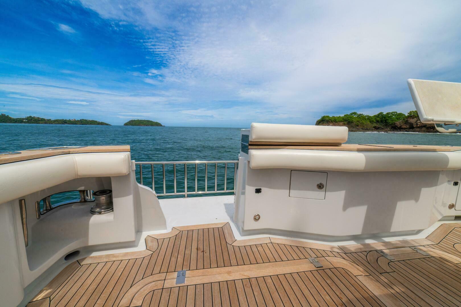 PRIMETIME 98ft Queenship Yacht For Sale