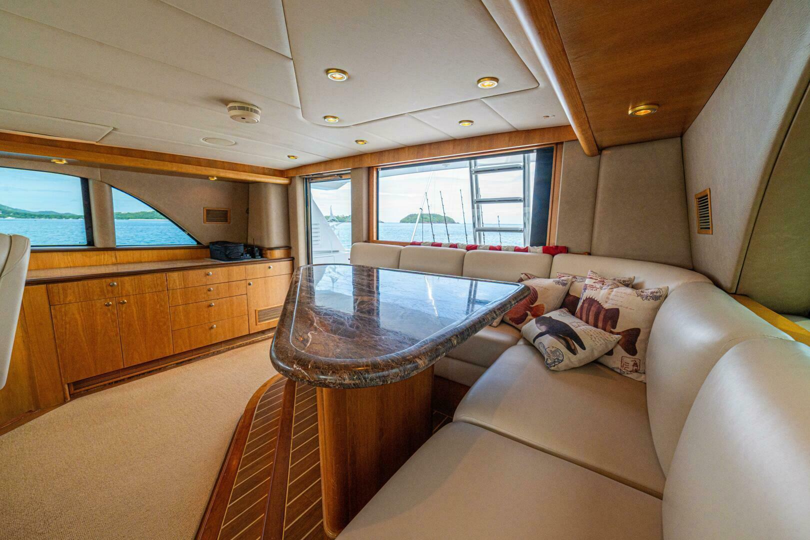 PRIMETIME 98ft Queenship Yacht For Sale