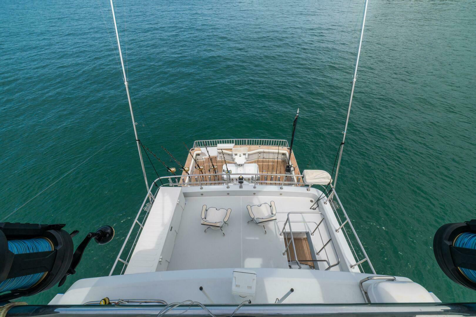 PRIMETIME 98ft Queenship Yacht For Sale