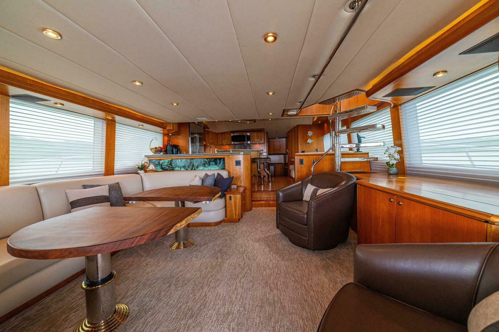 PRIMETIME 98ft Queenship Yacht For Sale