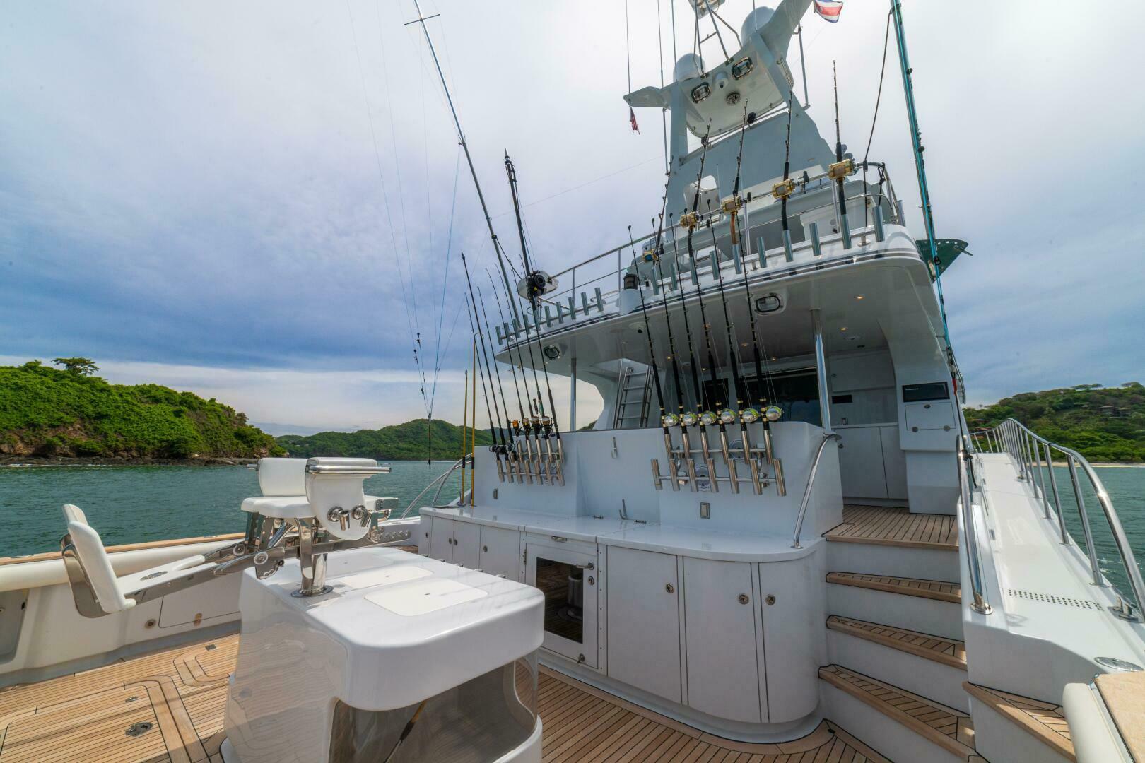 PRIMETIME 98ft Queenship Yacht For Sale