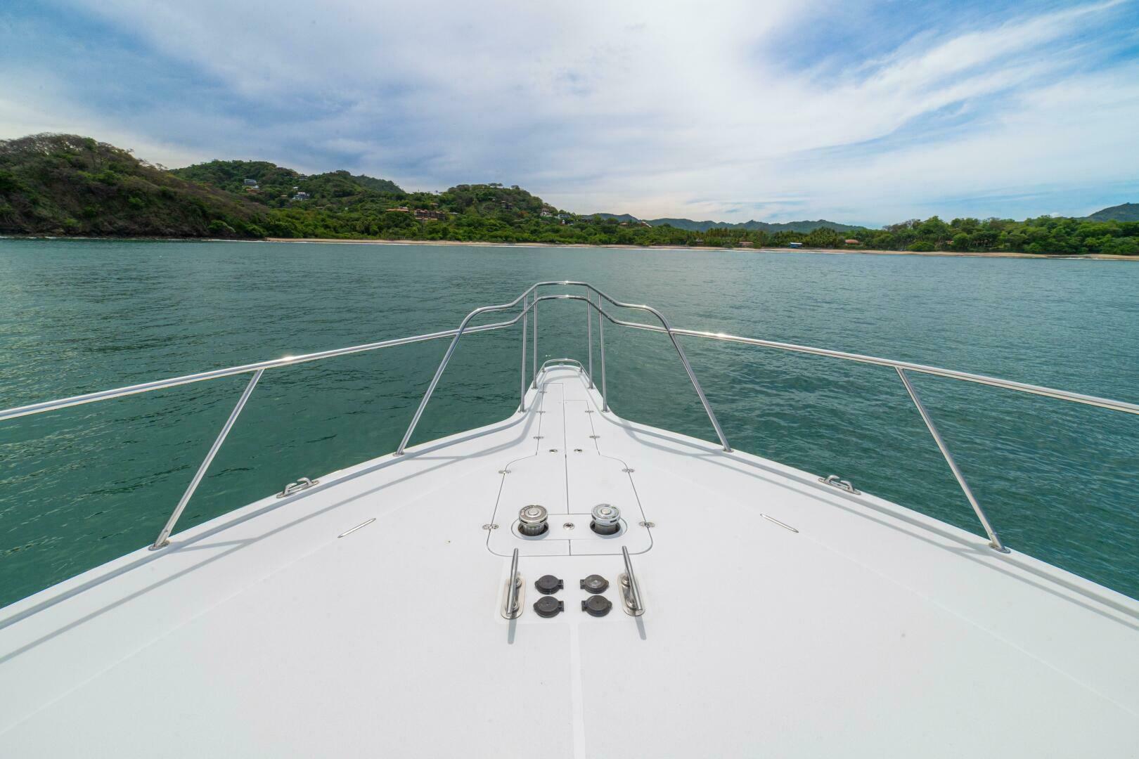 PRIMETIME 98ft Queenship Yacht For Sale