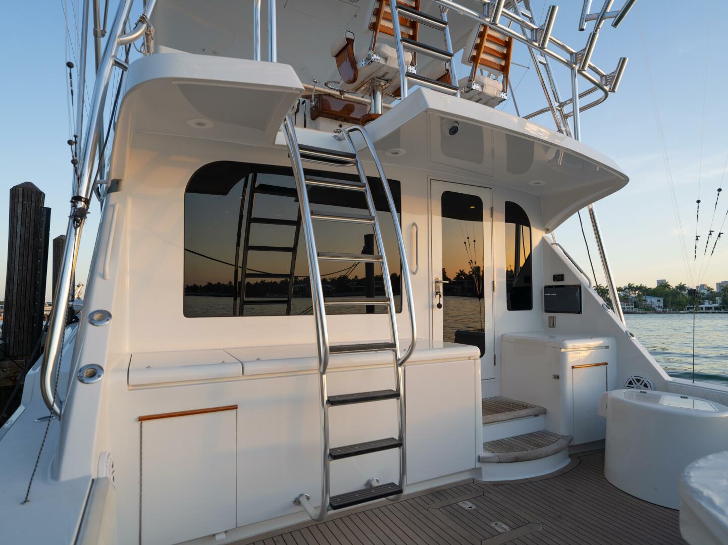 Cockpit 4