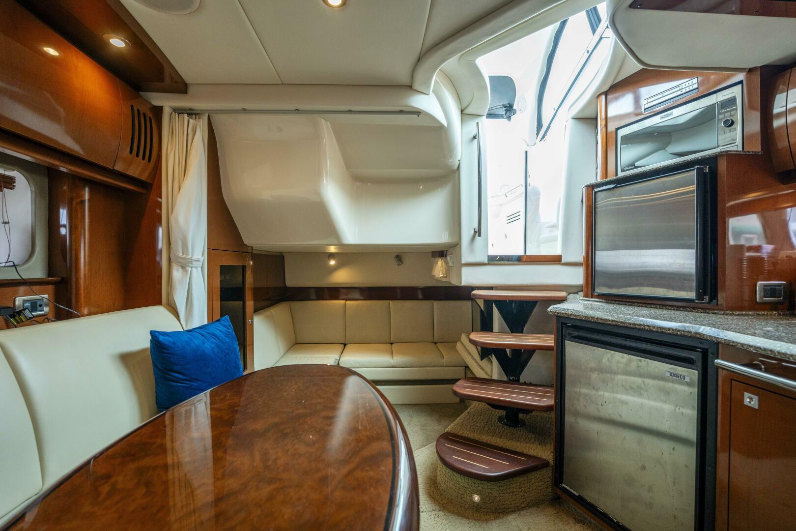 38ft Sea Ray Yacht For Sale