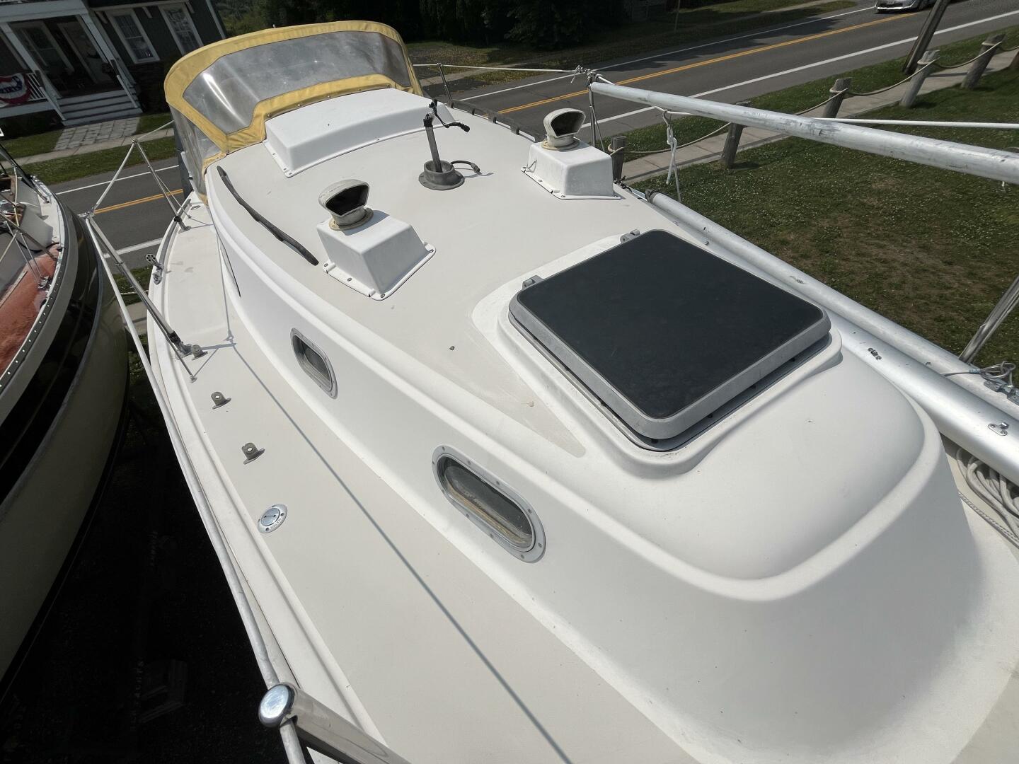 30ft Pearson Yacht For Sale