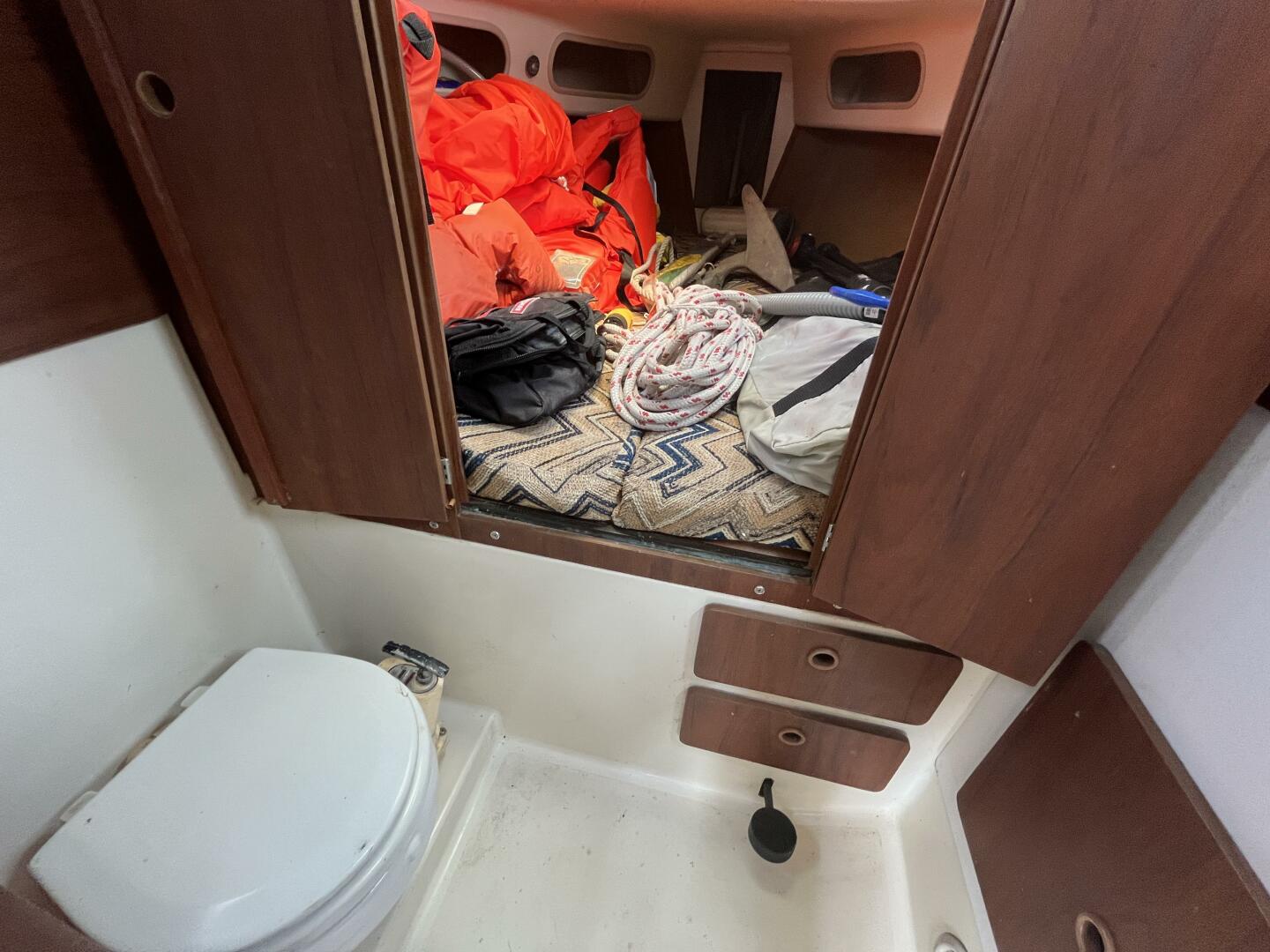 30ft Pearson Yacht For Sale