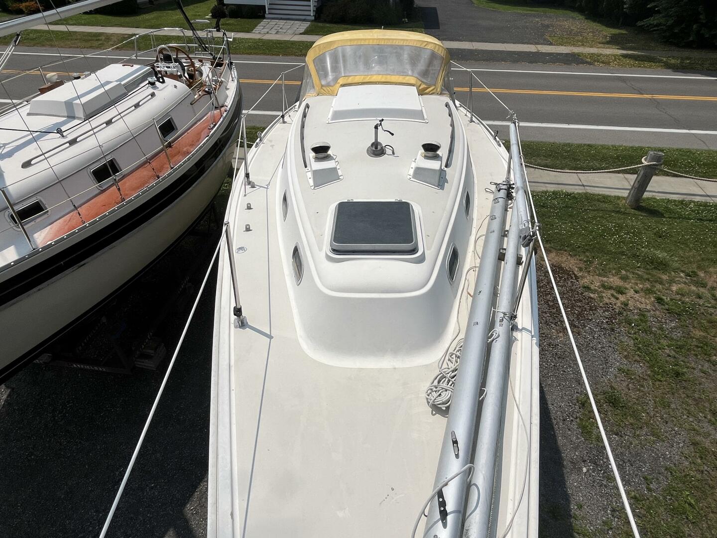 30ft Pearson Yacht For Sale