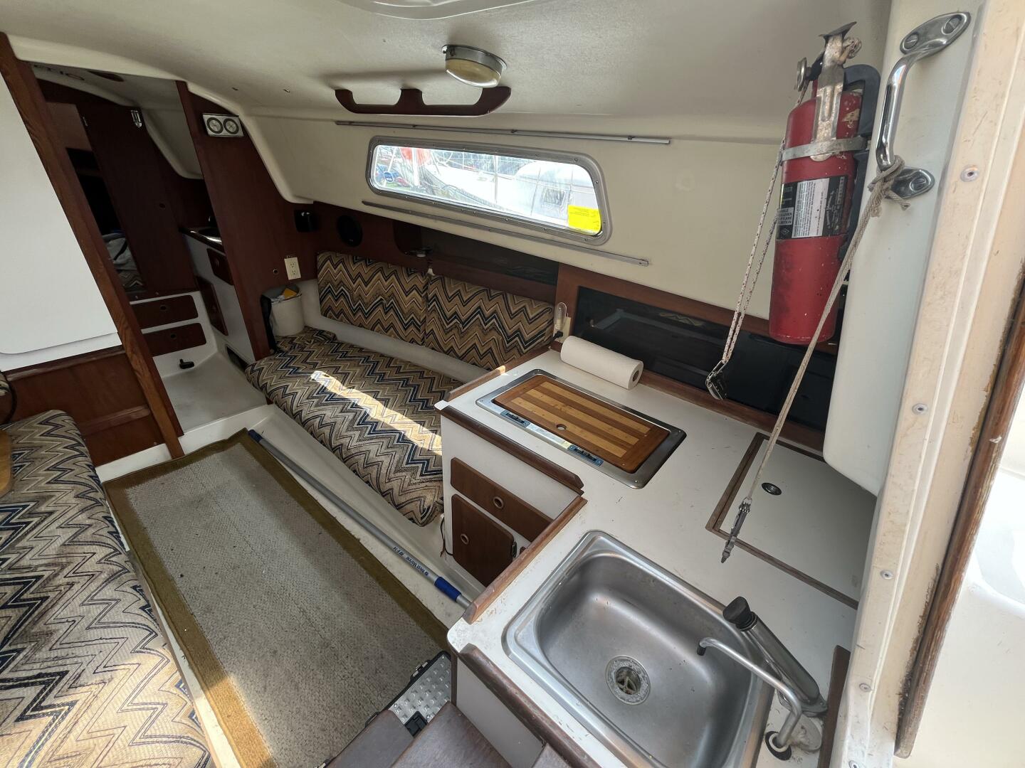 30ft Pearson Yacht For Sale