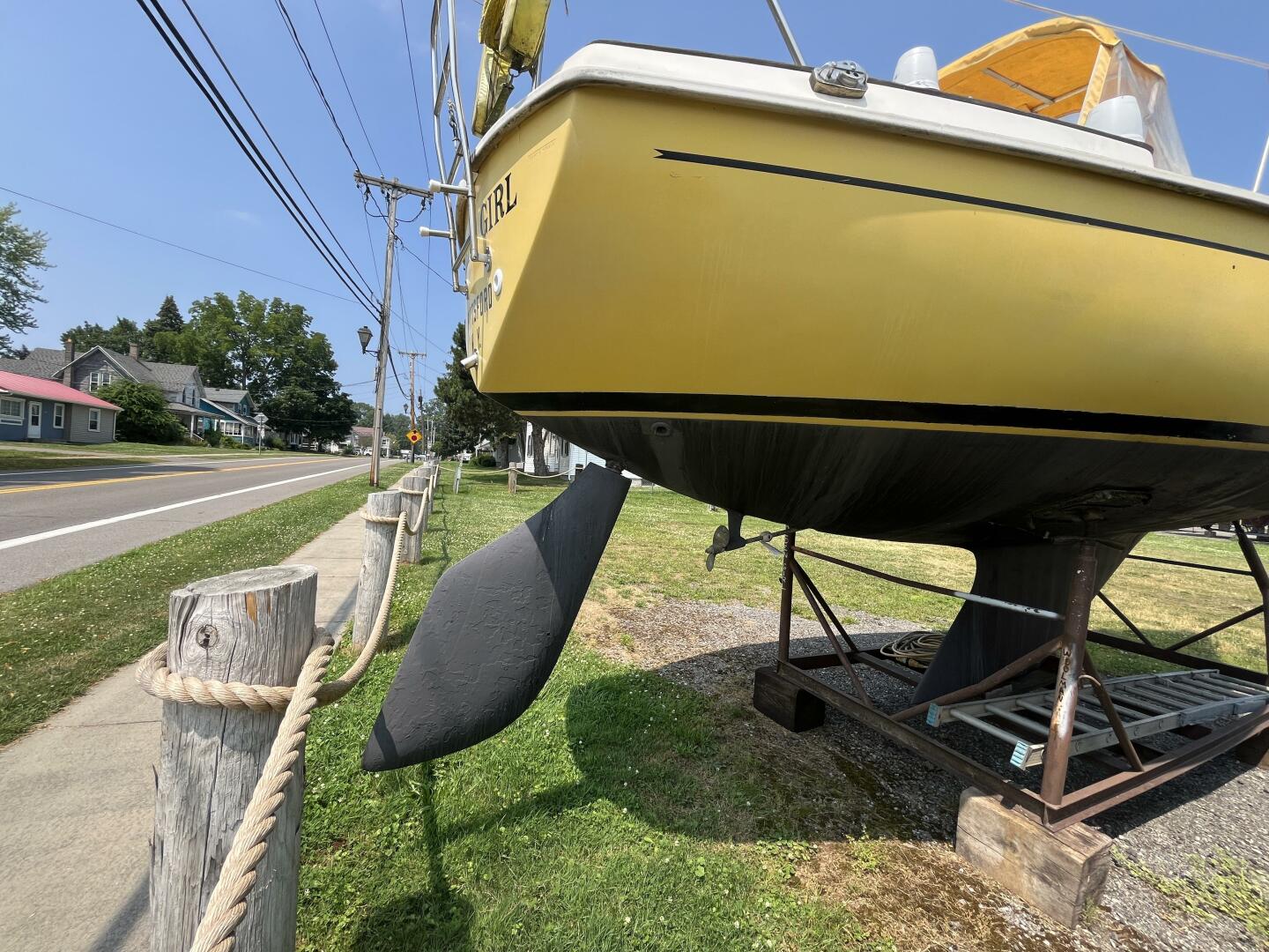 30ft Pearson Yacht For Sale