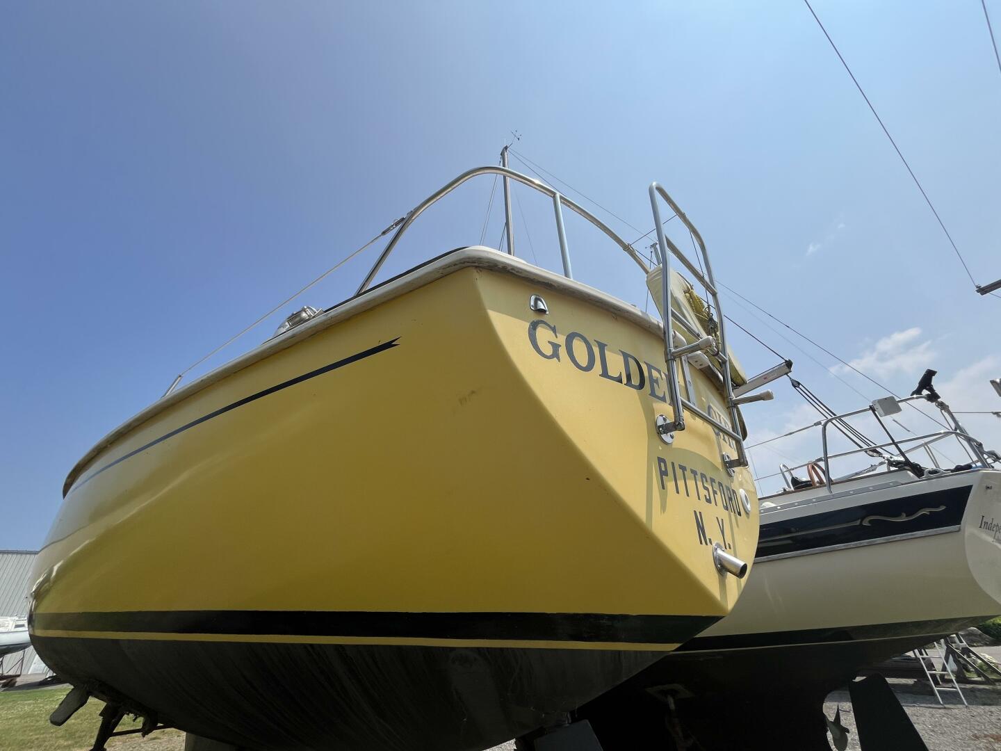 30ft Pearson Yacht For Sale