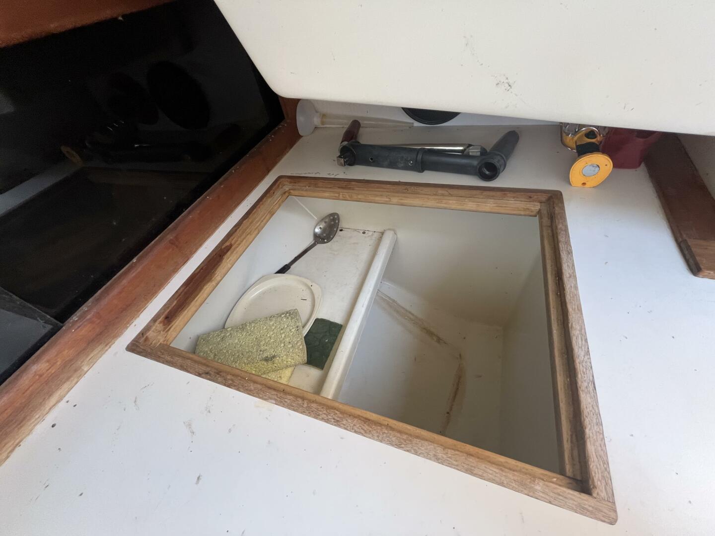 30ft Pearson Yacht For Sale