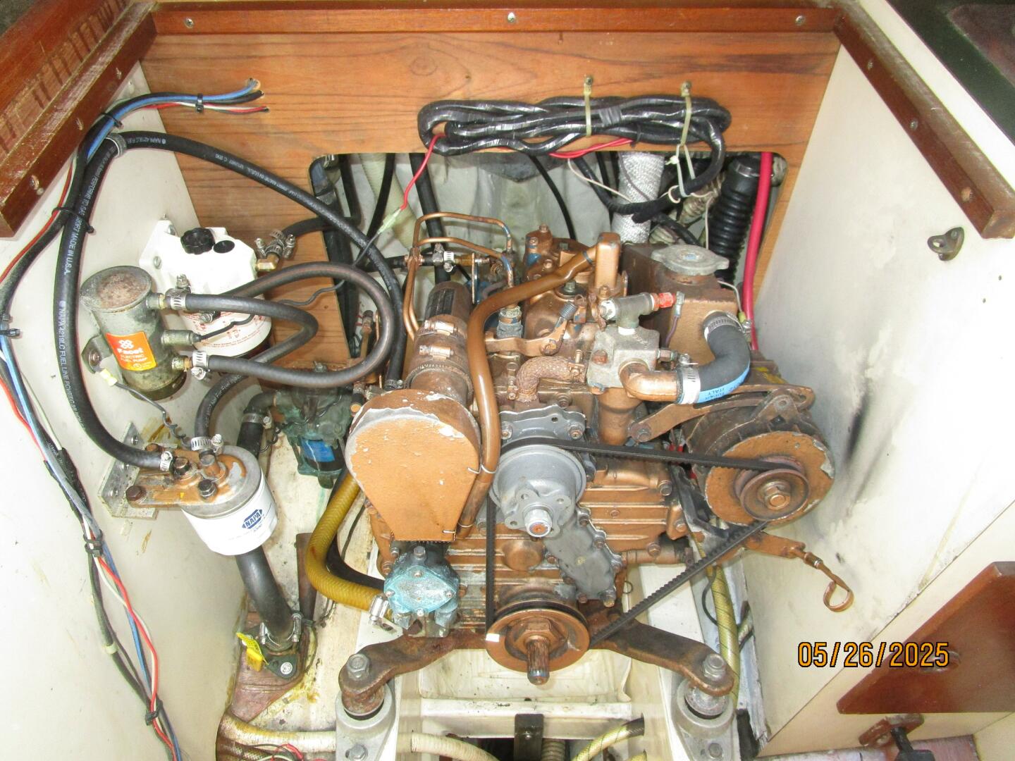 30' Sea Sprite auxiliary