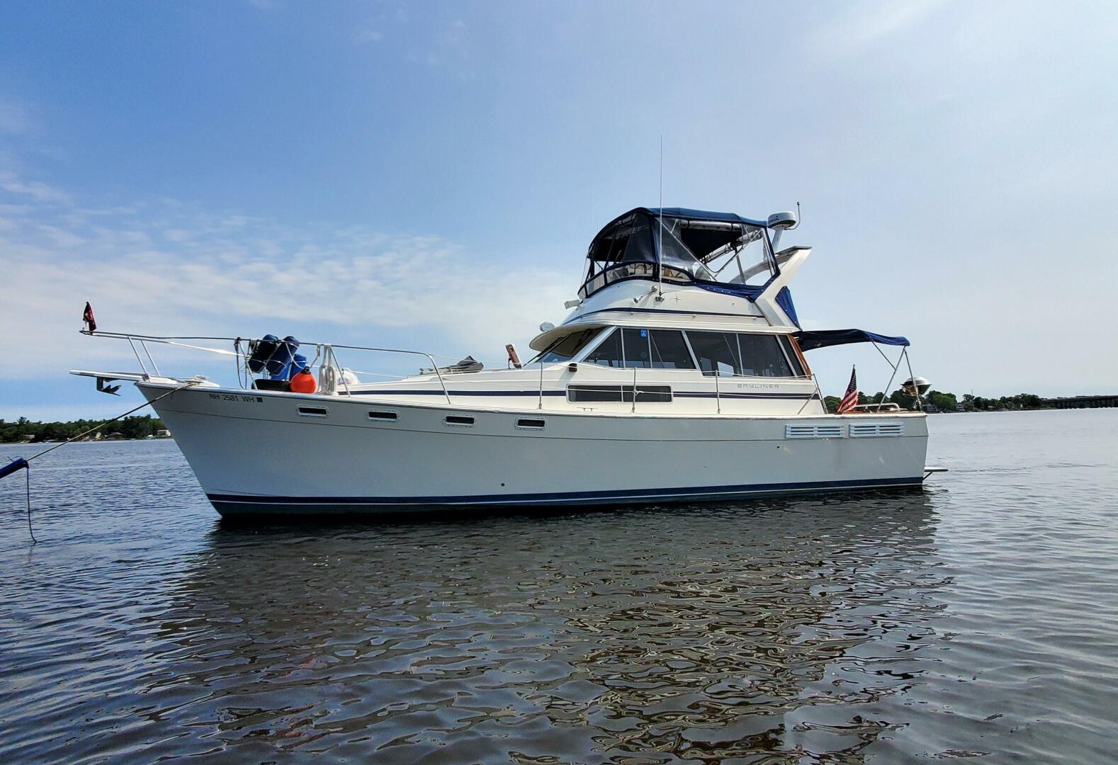MADELEINA 38ft Bayliner Yacht For Sale
