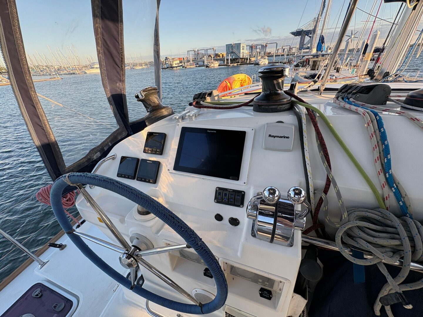 39ft Lagoon Yacht For Sale