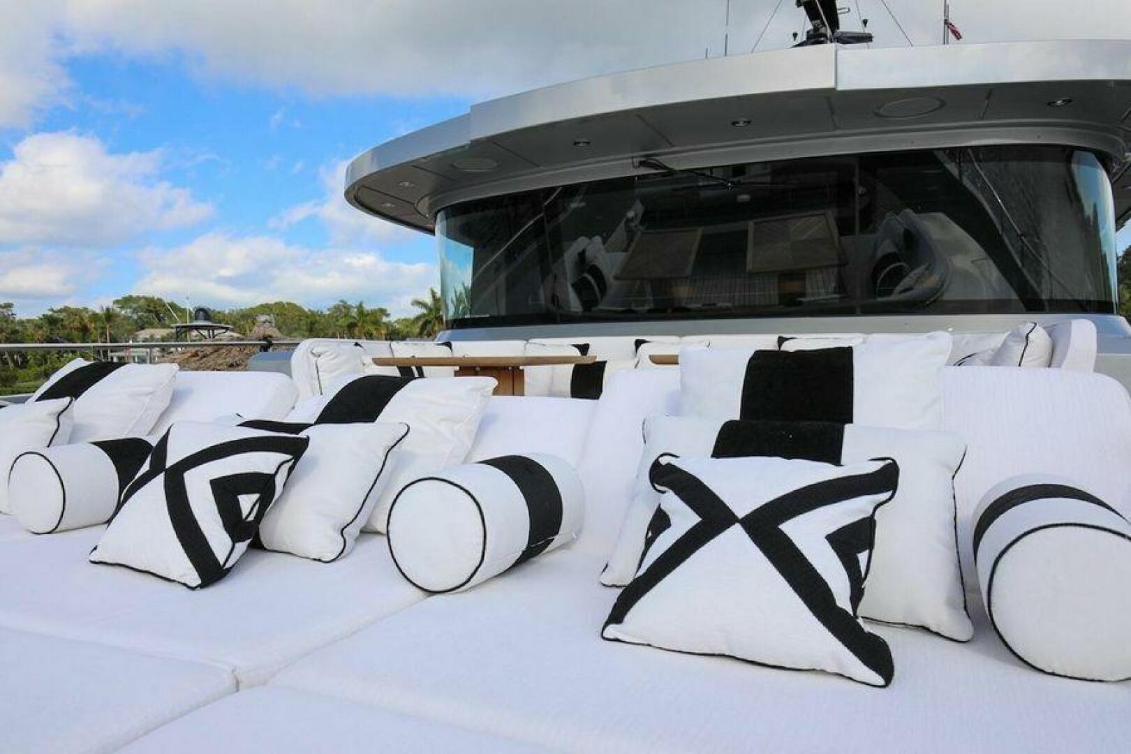 120ft Majesty Yachts Yacht For Sale