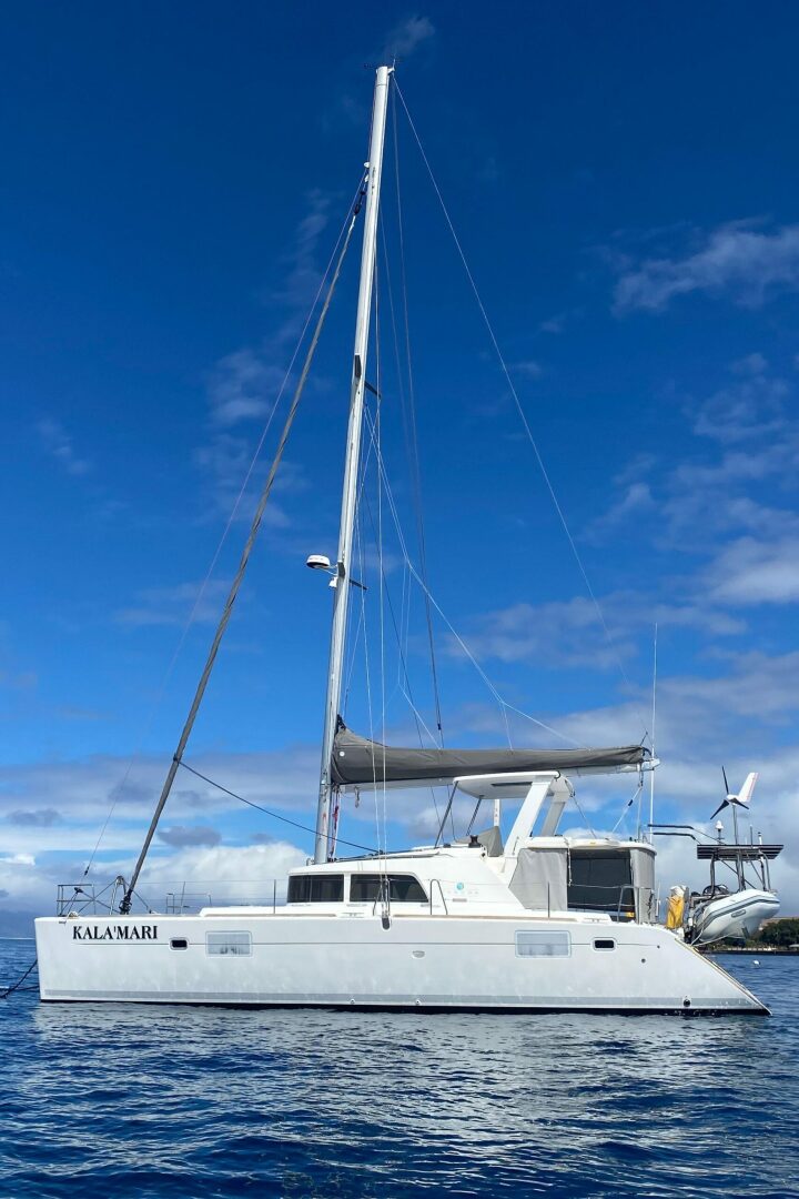 2010-lagoon-440-sail-9824851-981005787-0-030620250745-0.jpg