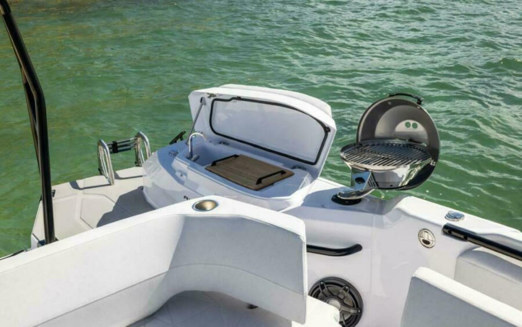 30ft Axopar Yacht For Sale