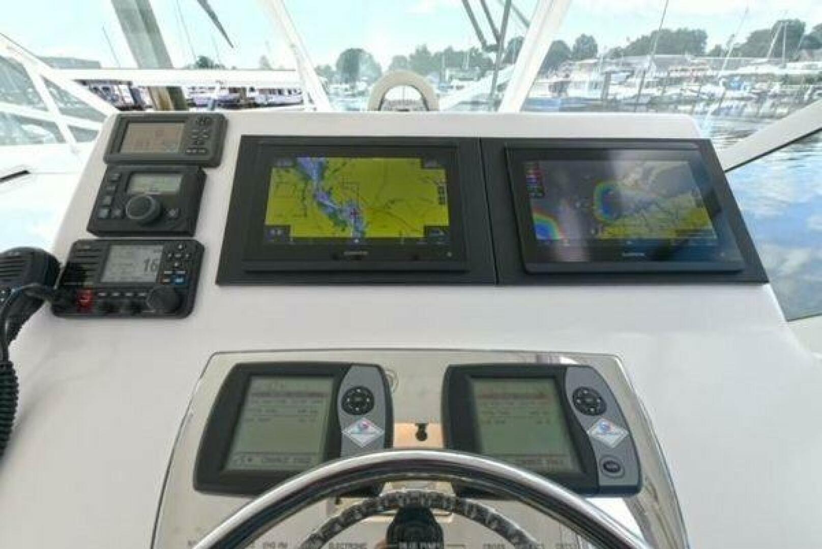 Cabo 35 Fire Cracker - Helm