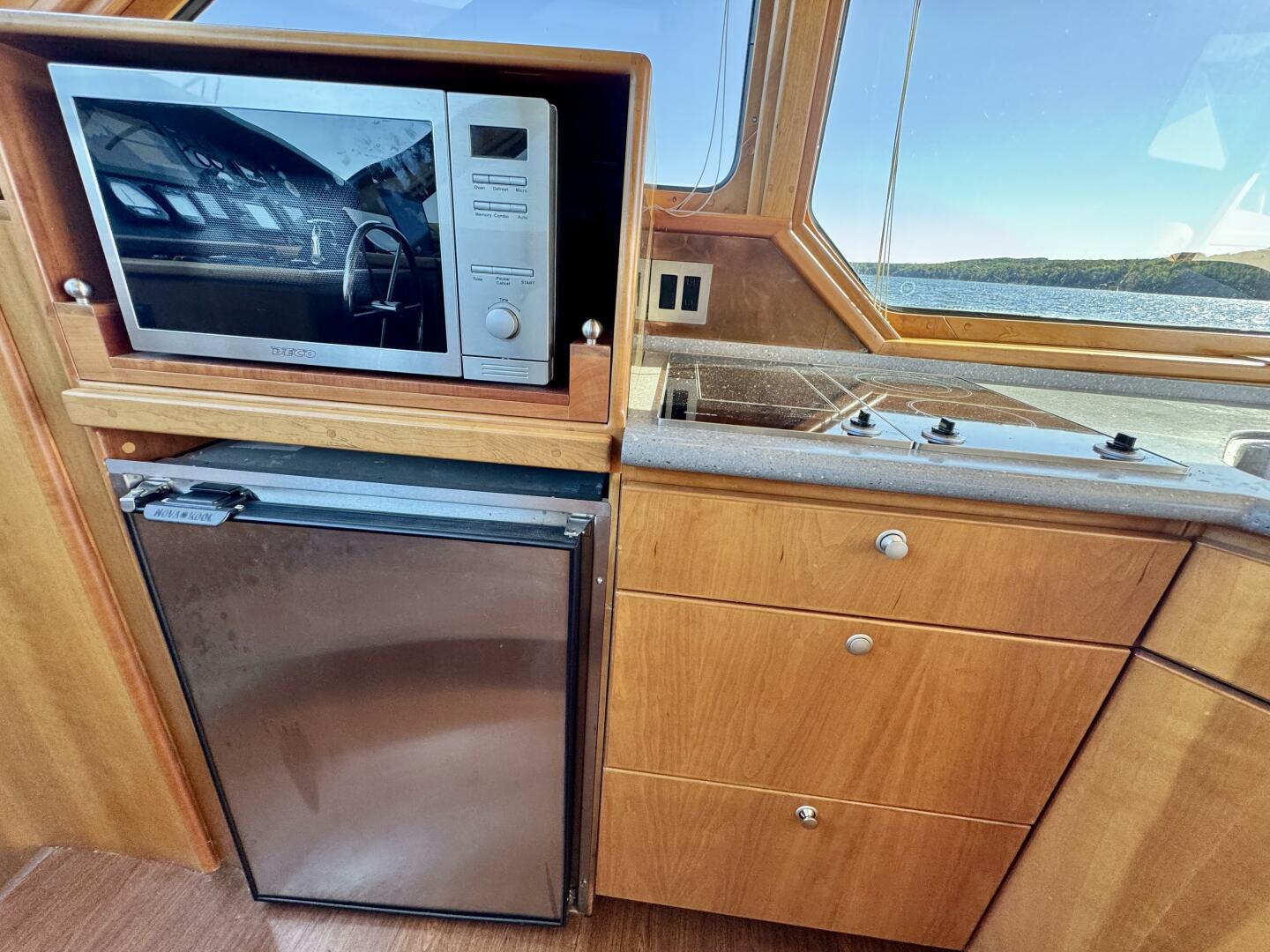 42ft Dovercraft Yacht For Sale