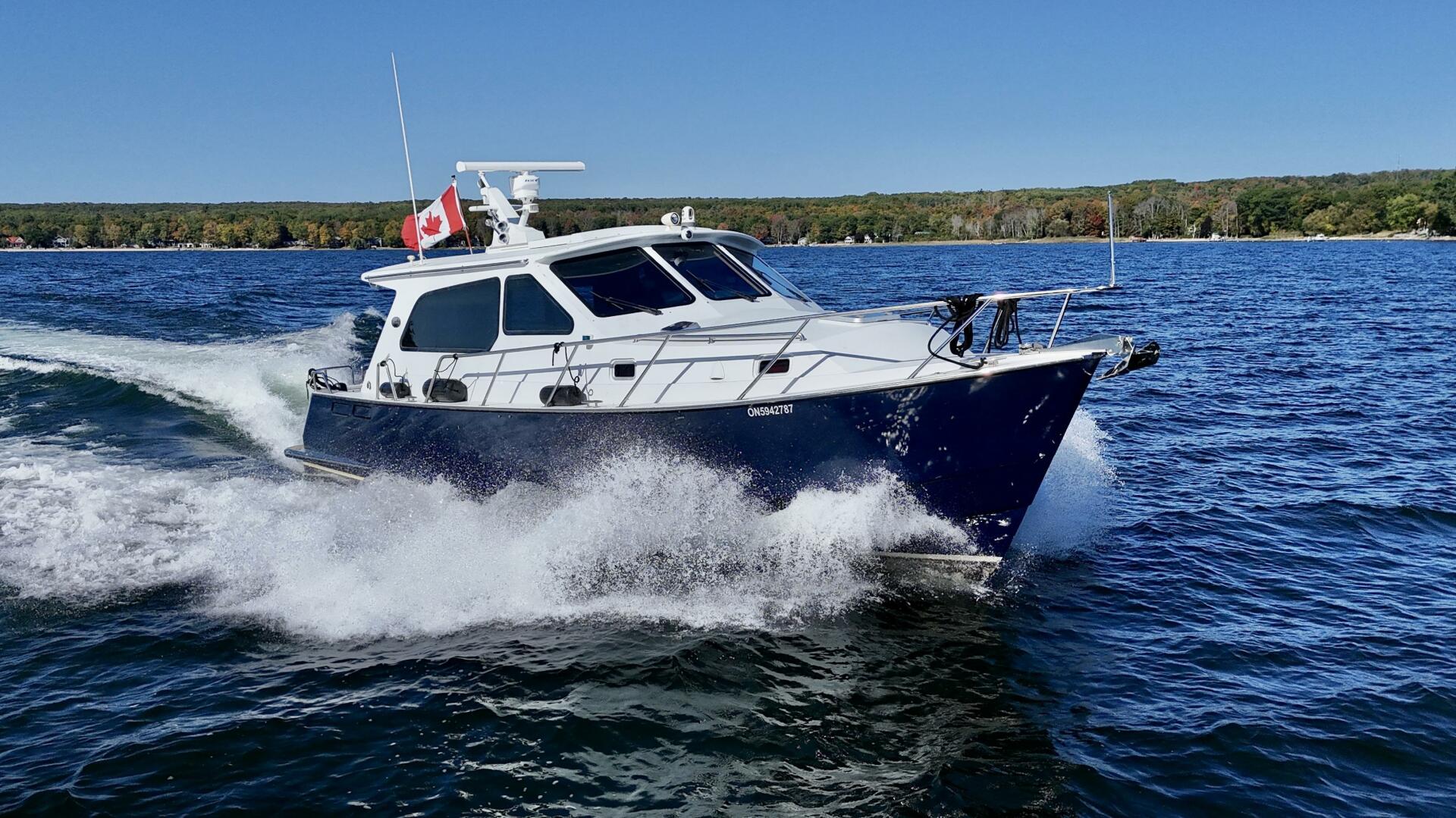 42ft Dovercraft Yacht For Sale