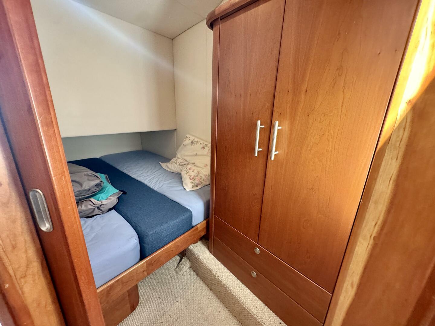 42ft Dovercraft Yacht For Sale