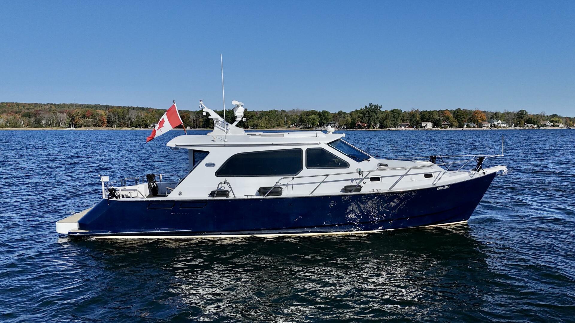 42ft Dovercraft Yacht For Sale